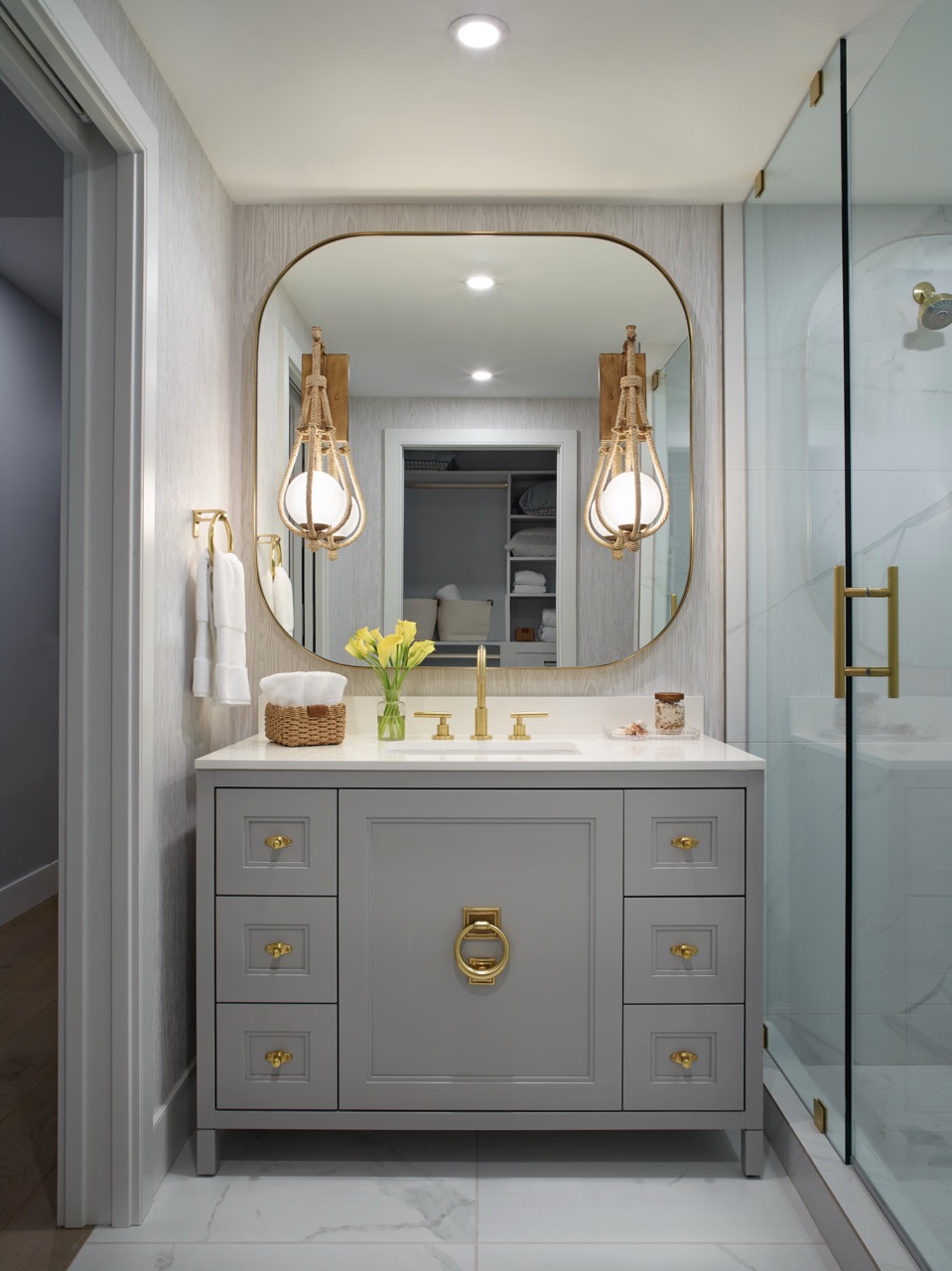 6 guest bath 1 Large.jpg